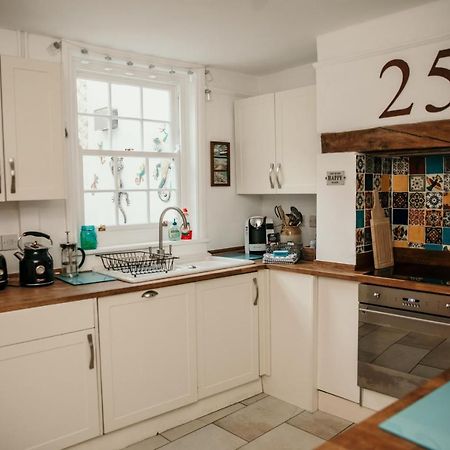 Charming 3 Bedroom Townhouse Weymouth Bagian luar foto